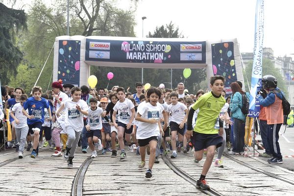 16° edizione della SuisseGas Milano Marathon, 3 aprile 2016. ANSA / FLAVIO LO SCALZO